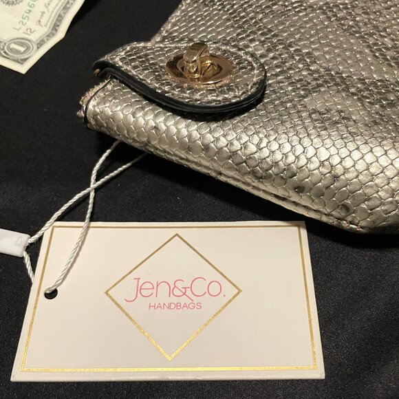 NEW Jen & Co Kendall Python Champagne Crossbody/Wristlet with Twist Lock Closure - Picture 3 of 10